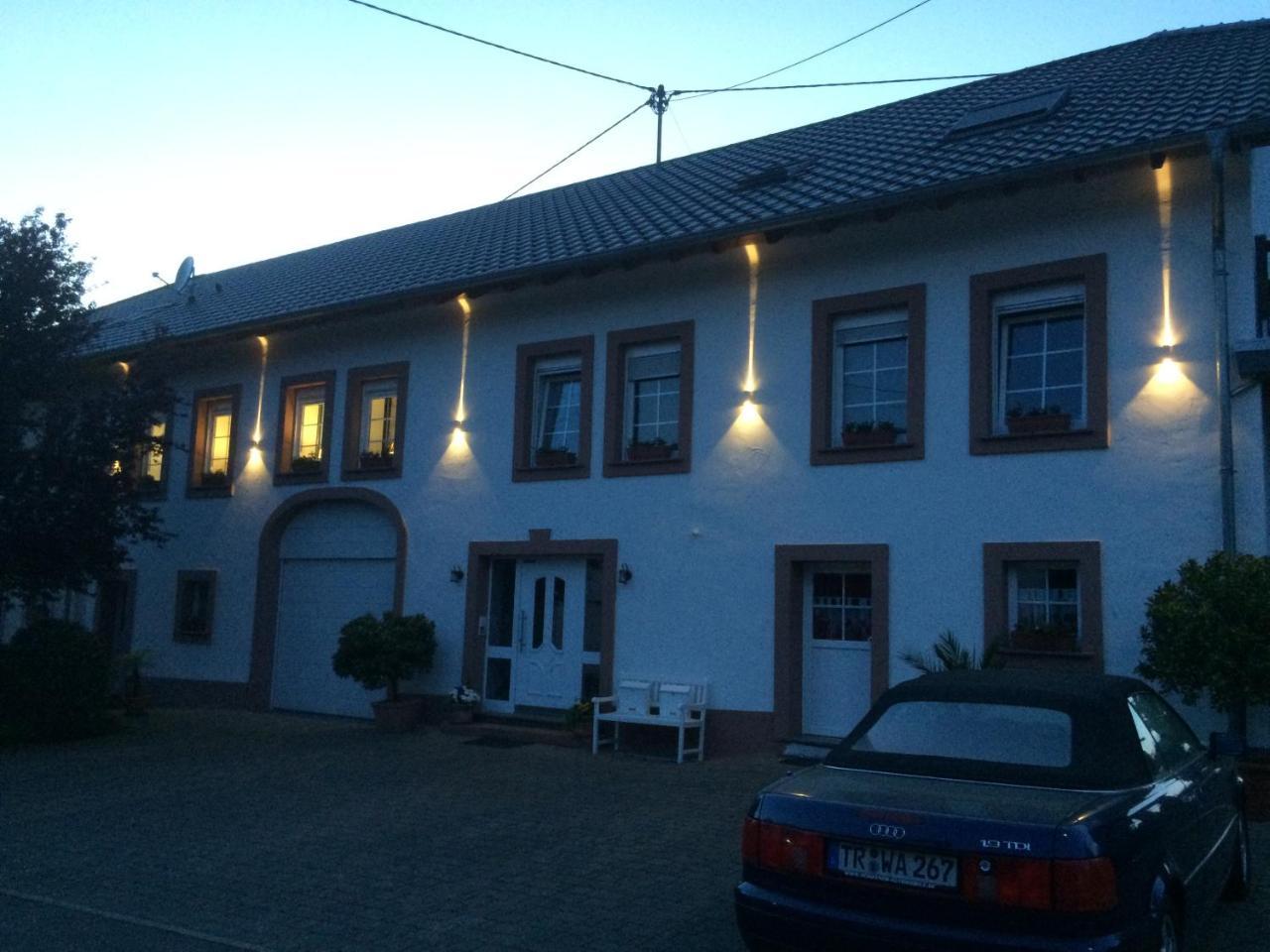 Pension Schmitz Serrig ภายนอก รูปภาพ